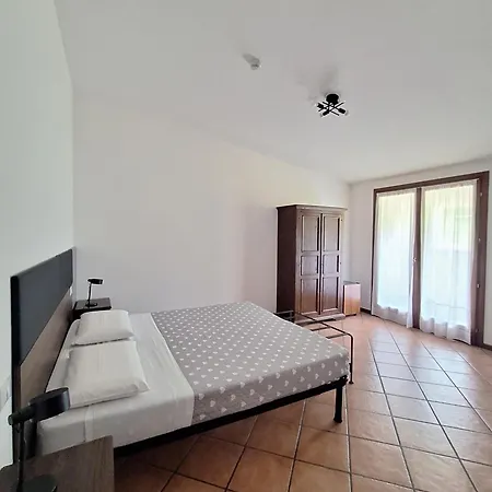 Bed & Breakfast Torrechiara Alojamento de Acomodação e Pequeno-almoço Torrechiara
