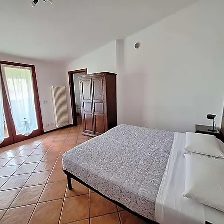 Bed & Breakfast Torrechiara Alojamento de Acomodação e Pequeno-almoço Torrechiara